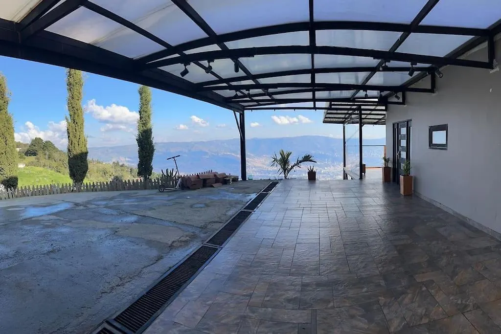 Finca La Pergola, En Medellin San Cristobal location
